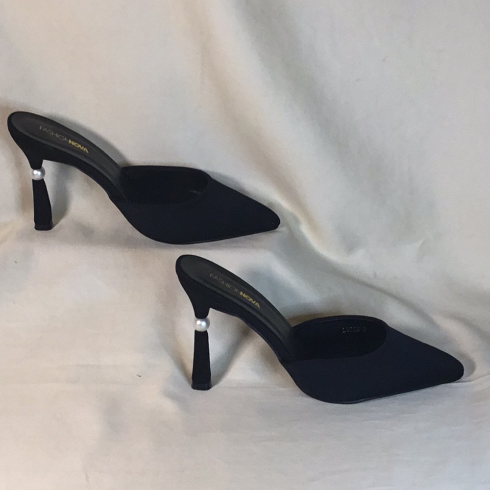 Fashion Nova Slides